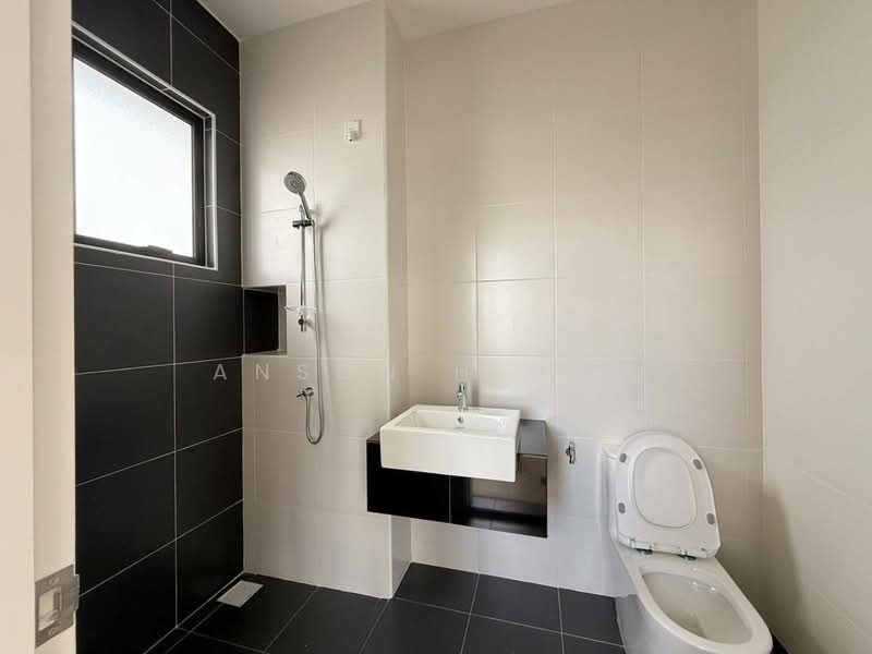 The Commune Eco Botanic untuk Untuk Dijual - RM 1,850,000, Mac 2026 - Bathroom - PropertyGuru.com.my