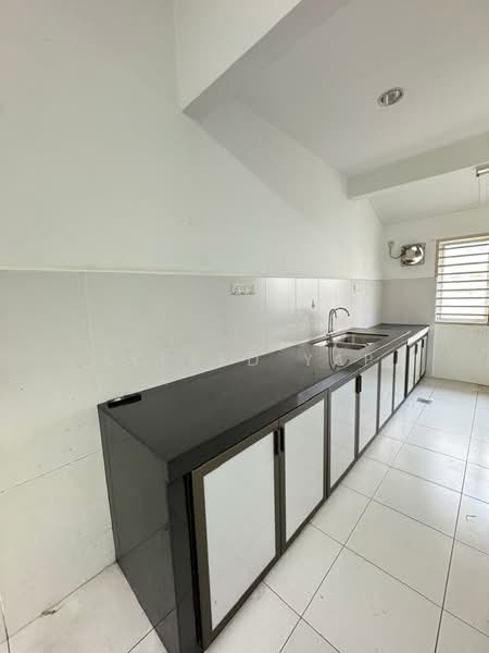 2-storey Terraced House for Rent in Taman Impian Emas (Skudai) - Alfred Yap - Kitchen - PropertyGuru.com.my