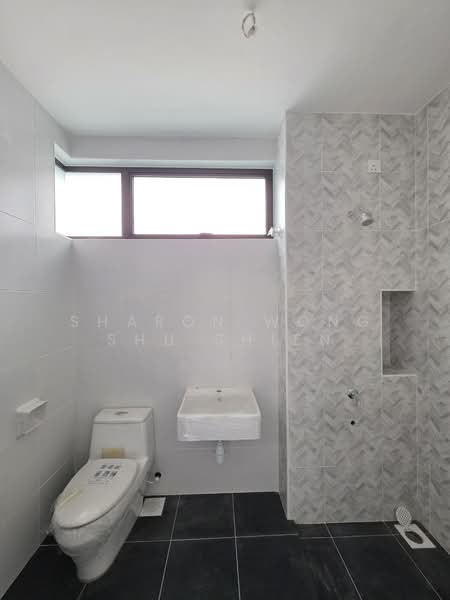 2-storey Terraced House for Sale in Taman Austin Duta (Tebrau) - Sharon Wong Shu Shien - Bathroom - PropertyGuru.com.my