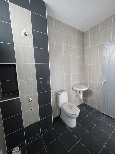 2-storey Terraced House for Sale in Taman Austin Duta (Tebrau) - Sharon Wong Shu Shien - Bathroom - PropertyGuru.com.my
