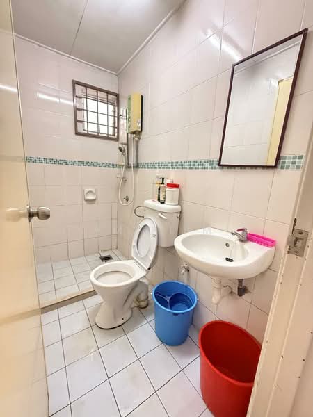 Rumah Teres untuk Dijual di Puchong (Selangor) - Amy Lim - Bathroom - PropertyGuru.com.my