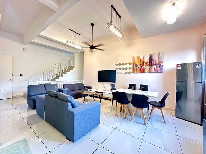 Townhouse for Rent in Puchong (Selangor) - Nana Cheah - Living Room - PropertyGuru.com.my