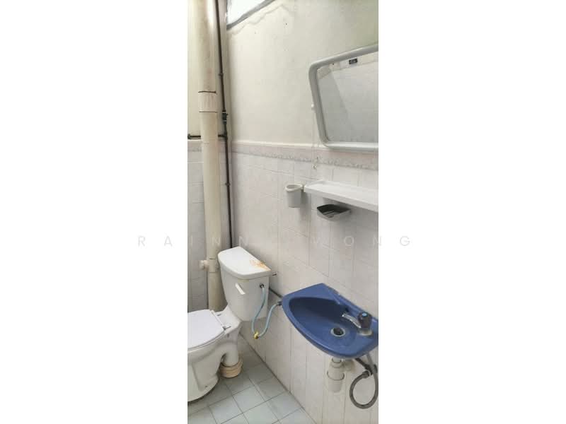 Halaman Sentosa untuk Untuk Disewa - RM 1,100 /bulan, Mac 2026 - Bathroom - PropertyGuru.com.my