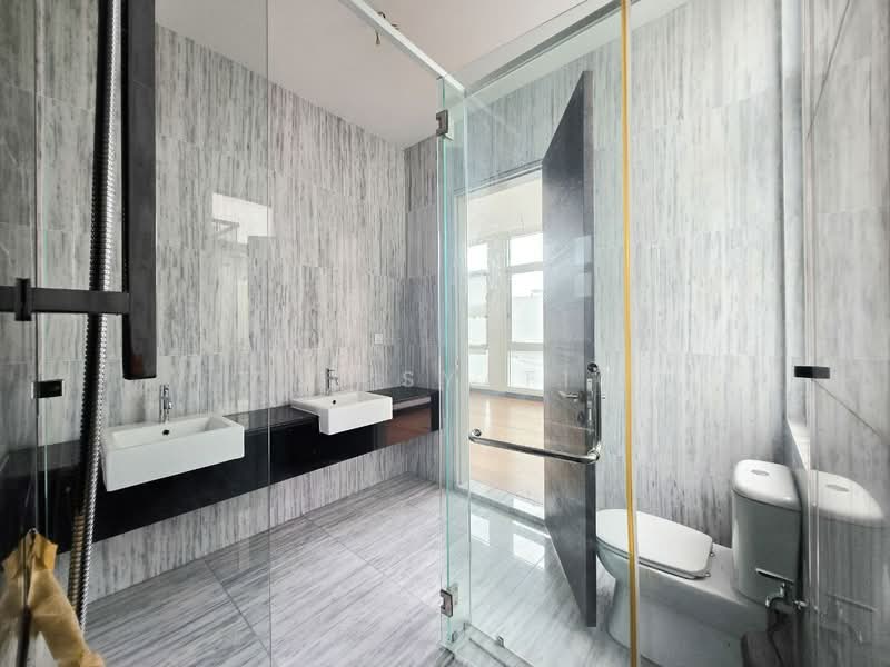 Link Bungalow for Sale in Taman Melawati (Ulu Kelang) - Zul Syafiq - Bathroom - PropertyGuru.com.my