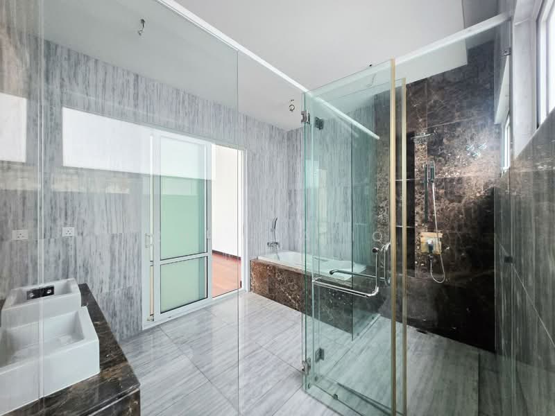 Link Bungalow for Sale in Taman Melawati (Ulu Kelang) - Zul Syafiq - Bathroom - PropertyGuru.com.my