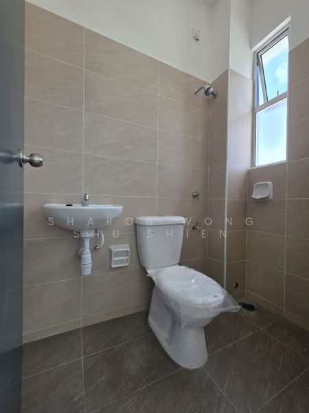 Rumah Teres 2 Tingkat untuk Dijual di Bandar Dato Onn (Tebrau) - Sharon Wong Shu Shien - Bathroom - PropertyGuru.com.my