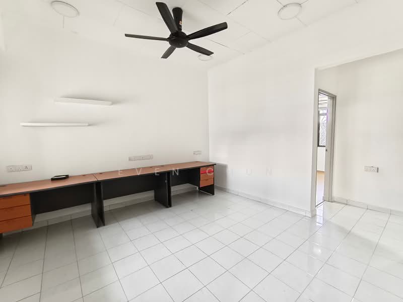 Rumah Teres 2 Tingkat untuk Disewa di Taman Johor Jaya (Johor Bahru) - Even Chun - Study - PropertyGuru.com.my