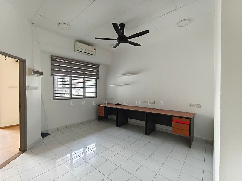 Rumah Teres 2 Tingkat untuk Disewa di Taman Johor Jaya (Johor Bahru) - Even Chun - Study - PropertyGuru.com.my