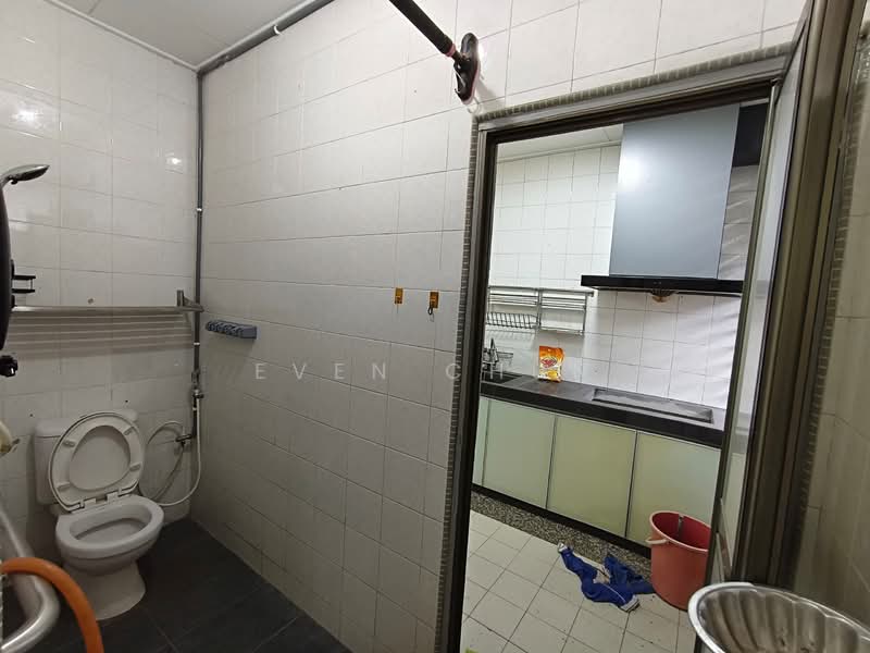 Rumah Teres 2 Tingkat untuk Disewa di Taman Johor Jaya (Johor Bahru) - Even Chun - Toilet  - PropertyGuru.com.my