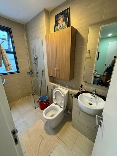 Rumah Teres untuk Dijual di Taman Tasik Damai (Sungai Besi) - YP Tan - Bathroom - PropertyGuru.com.my