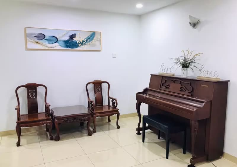 2-storey Terraced House for Sale in Taman Gembira (Banting) - Apollo Ng - Living Room - PropertyGuru.com.my