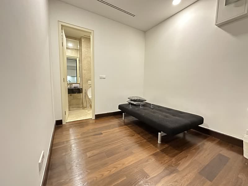 Service Residence for Rent at Banyan Tree Signatures - Kim Lee - Bathroom - PropertyGuru.com.my