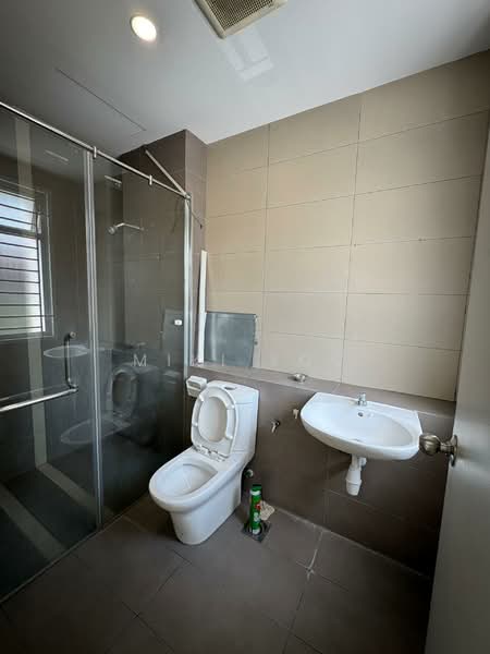 2-storey Terraced House for Sale in Bandar Rimbayu (Telok Panglima Garang) - Miki You - Bathroom - PropertyGuru.com.my