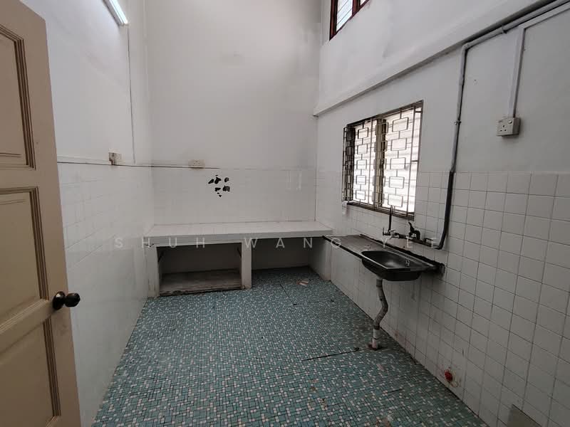 1-storey Terraced House for Rent in Taman Kesidang (Melaka City) - Shuh Wang Yee - Kitchen - PropertyGuru.com.my