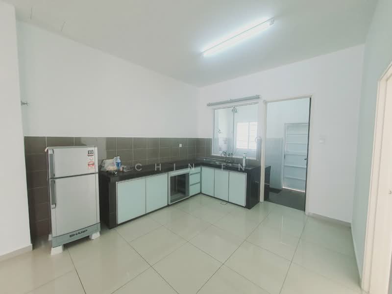 Country Villas Resort untuk Untuk Dijual - RM 498,000, Mac 2026 - Kitchen - PropertyGuru.com.my