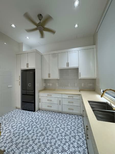 Bungalow for Sale in Telok Panglima Garang (Selangor) - Chris Lee - Kitchen - PropertyGuru.com.my