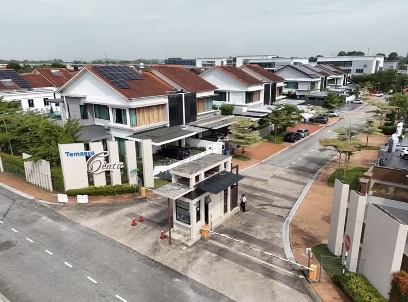 Rumah Berkembar untuk Dijual di Temasya Glenmarie (Glenmarie) - Kenny Chua - Exterior - PropertyGuru.com.my