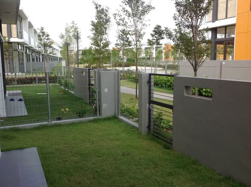Rumah Teres untuk Dijual di Taman Tasik Damai (Sungai Besi) - YP Tan - Exterior - PropertyGuru.com.my