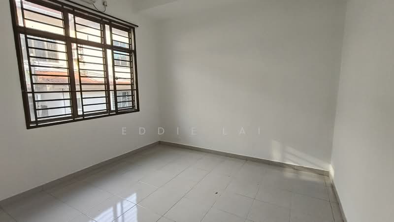 2-storey Terraced House for Sale in Taman Skudai Ria (Skudai) - Eddie Lai - Interior - PropertyGuru.com.my