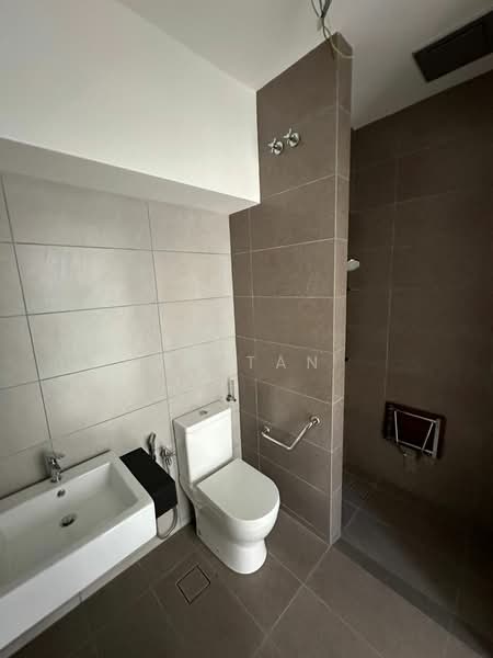 2-storey Terraced House for Sale in Telok Panglima Garang (Selangor) - YP Tan - Bathroom - PropertyGuru.com.my