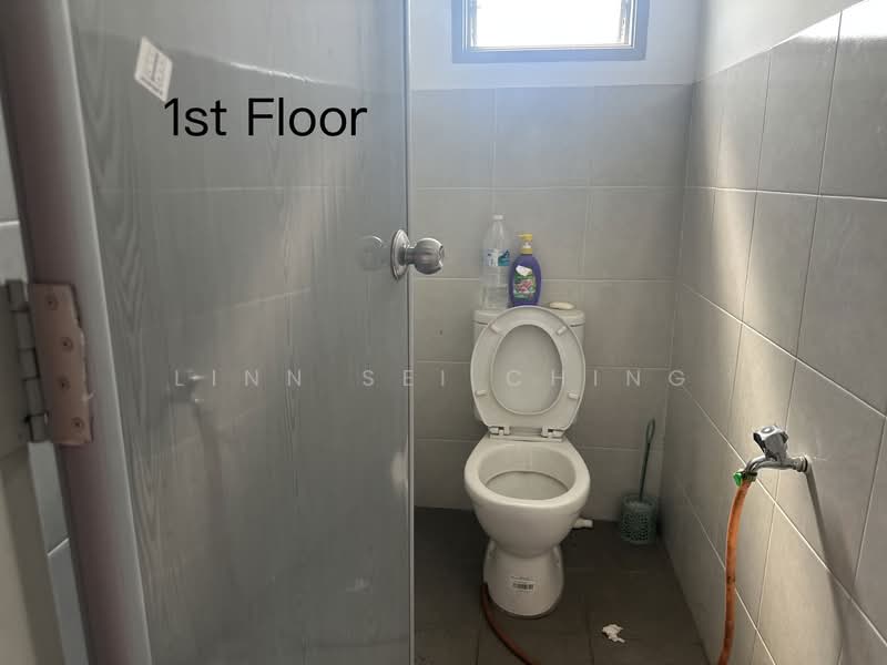 Shop / Office for Rent in Bukit Rambai (Melaka) - Linn Sei Ching - Bathroom - PropertyGuru.com.my