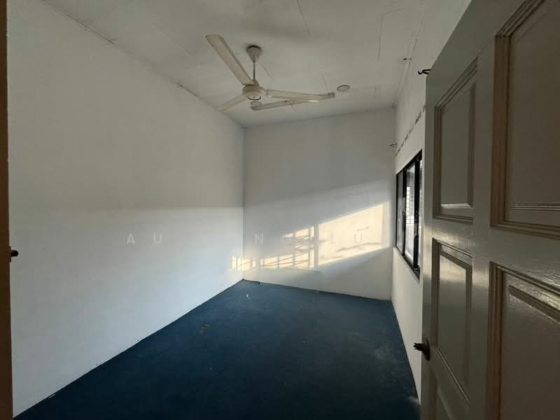 Shop for Sale in Taman Tasek (Johor Bahru) - Au Yong Lucy - Interior - PropertyGuru.com.my