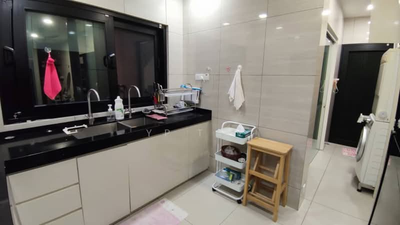 Dale, Lake Fields untuk Untuk Dijual - RM 1,900,000, Mac 2026 - Kitchen - PropertyGuru.com.my
