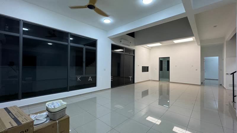 Cluster House for Sale in Horizon Hills (Iskandar Puteri (Nusajaya)) - Kate Tee - Living Room - PropertyGuru.com.my