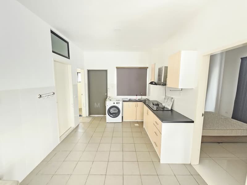Semi-Detached House for Sale in Setia Ecohill (Semenyih) - Sum Yeong - Kitchen - PropertyGuru.com.my