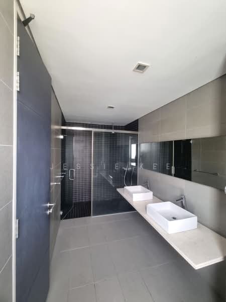 Condominium for Sale at The Breezeway - Jessie Kee - Bathroom - PropertyGuru.com.my