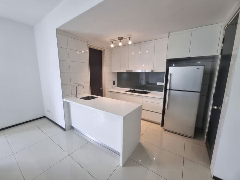 Condominium for Sale at The Breezeway - Jessie Kee - Kitchen - PropertyGuru.com.my