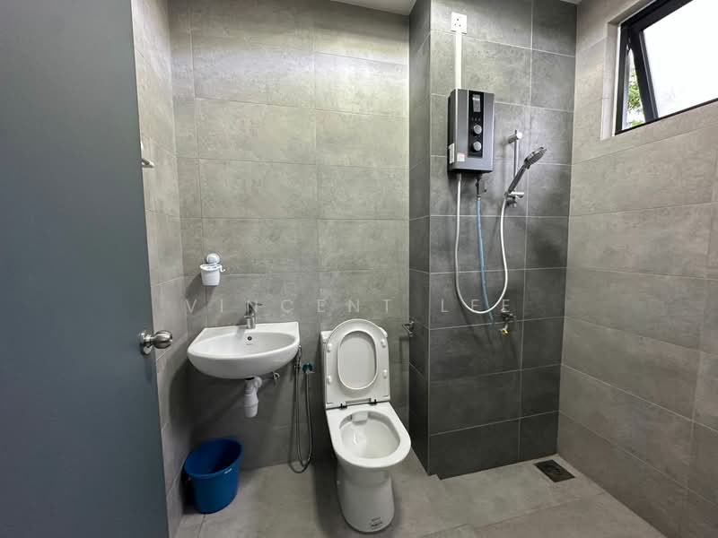 Semi-Detached House for Rent in Ampang (Selangor) - Vincent Lee - Bathroom - PropertyGuru.com.my