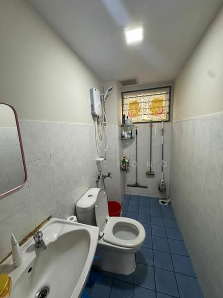 Apartment for Sale at Desa Tanjung - Ray Chong - Bathroom - PropertyGuru.com.my