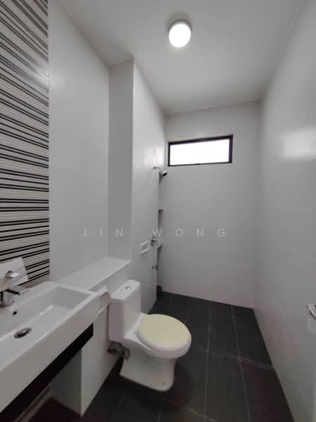 Cluster House for Sale in Bukit Indah (Iskandar Puteri (Nusajaya)) - Jin Wong - Bathroom - PropertyGuru.com.my