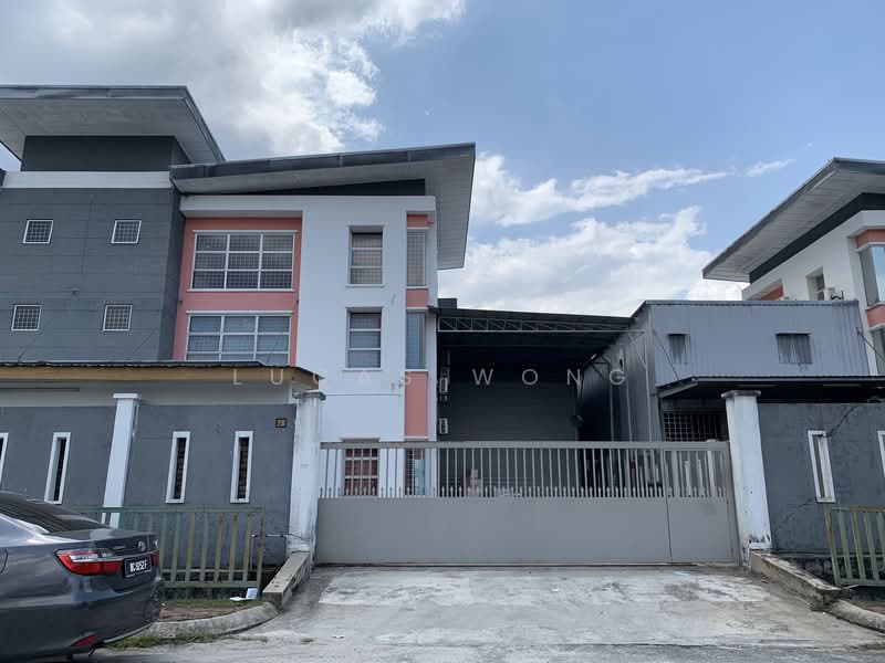 Semi-D Factory for Sale in Kawasan Perindustrian Balakong (Balakong) - Lucas Wong - Exterior - PropertyGuru.com.my