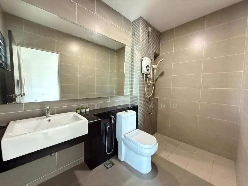 2-storey Terraced House for Sale in Denai Alam (Shah Alam) - Derrick Ang - Bathroom - PropertyGuru.com.my