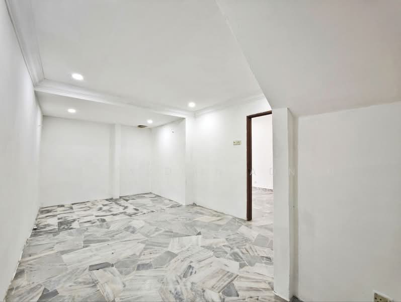 1.5-storey Terraced House for Sale in Seksyen 28 (Shah Alam) - Nor Azdlin Adnan - Room 2 - PropertyGuru.com.my