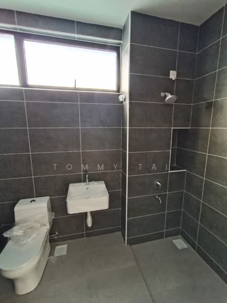 2-storey Terraced House for Sale in Taman Austin Duta (Tebrau) - Tommy Tai - Bathroom - PropertyGuru.com.my
