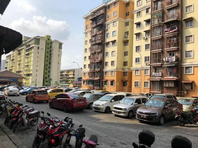 Flat for Rent at Pantai Indah Fasa 1 - Chris Choo - Exterior - PropertyGuru.com.my