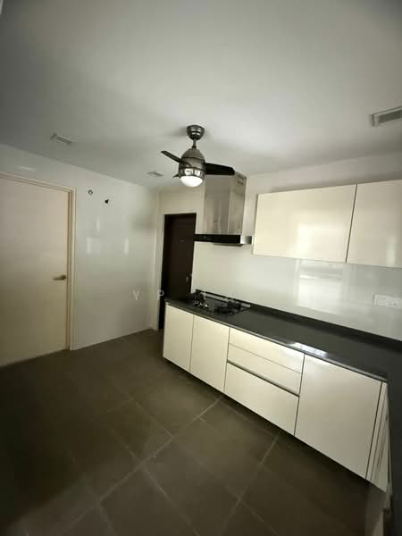 Dale, Lake Fields untuk Untuk Dijual - RM 2,500,000, Mac 2026 - Kitchen - PropertyGuru.com.my