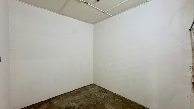 1-storey Terraced House for Sale in Taman Kepong (Kepong) - Eliz Chan - Bedroom - PropertyGuru.com.my