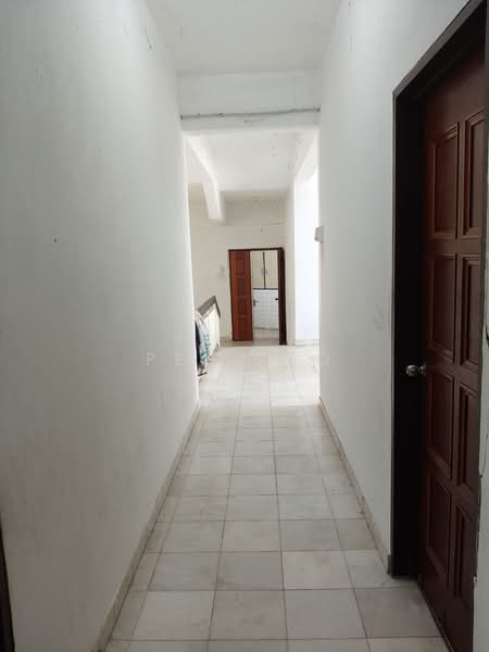 Bangunan Anson (Anson Apartment) untuk Untuk Disewa - RM 1,600 /bulan, Mac 2026 - Corridor - PropertyGuru.com.my