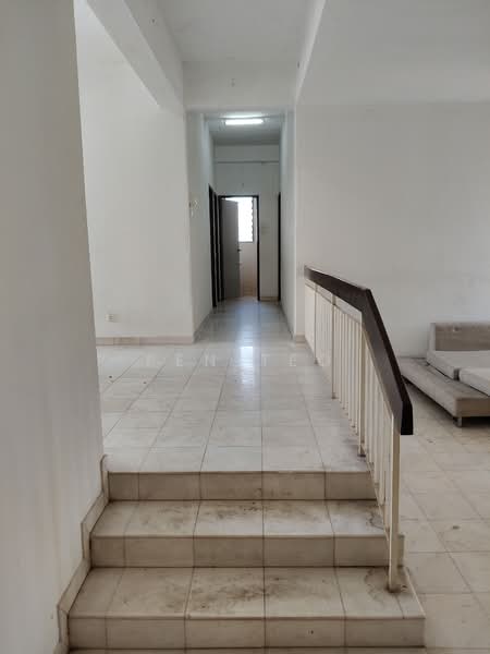 Bangunan Anson (Anson Apartment) untuk Untuk Disewa - RM 1,600 /bulan, Mac 2026 - Corridor - PropertyGuru.com.my