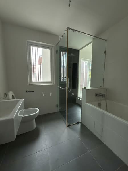 Bungalow for Sale in Batu 9 (Cheras) - YP Tan - Bathroom - PropertyGuru.com.my