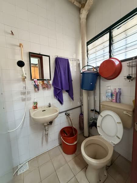 2-storey Terraced House for Sale in Subang Bestari (Shah Alam) - Chong Yien Chin - Bathroom - PropertyGuru.com.my