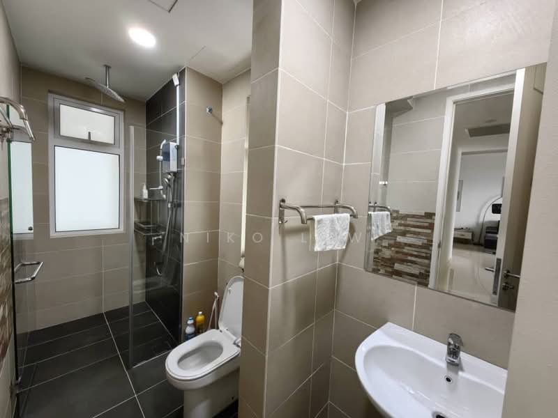 Service Residence for Rent at TriTower Residence @ Johor Bahru Sentral - Niko Lew - Bathroom - PropertyGuru.com.my
