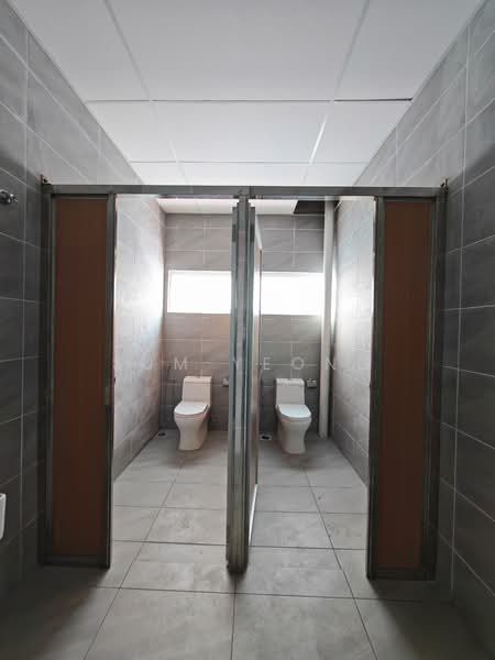 [COA Welcome] 2 Adjoining Detached Factory Bandar Enstek untuk Untuk Dijual - RM 57,000,000, Mac 2026 - Bathroom - PropertyGuru.com.my