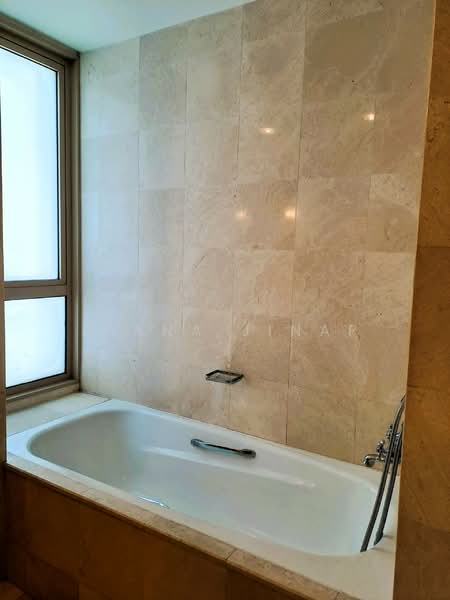 Hampshire Park Condominium untuk Untuk Disewa - RM 6,000 /bulan, Mac 2026 - Bathroom - PropertyGuru.com.my