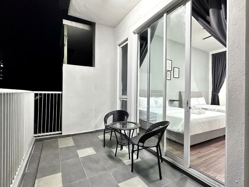 3 Storey Terrace Lorong Sekolah untuk Untuk Dijual - RM 2,000,000, Mac 2026 - Balcony - PropertyGuru.com.my