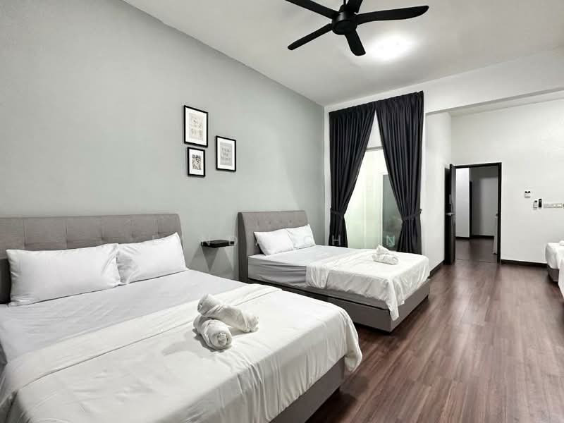 3 Storey Terrace Lorong Sekolah untuk Untuk Dijual - RM 2,000,000, Mac 2026 - Bedroom - PropertyGuru.com.my